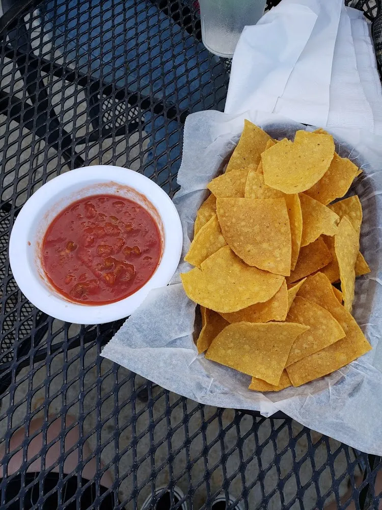 Chips N Salsa